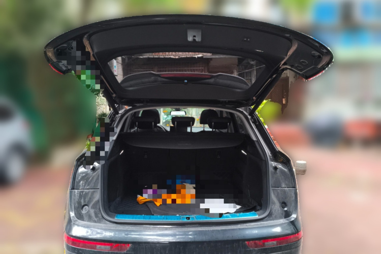 奥迪Q5L 2018款 40 TFSI 荣享时尚型 国VI局部细节23