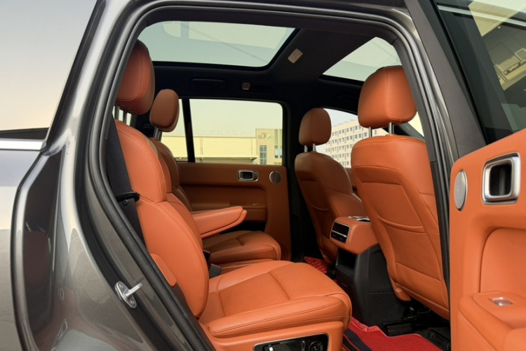 理想汽车 理想L8 2023款 Pro中控内饰7002