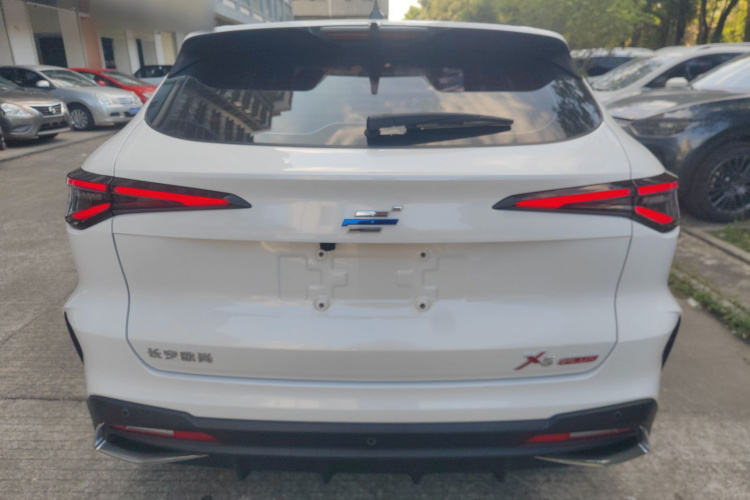 长安欧尚X5 PLUS 2023款 改款 1.5T DCT卓越型车身外观6004