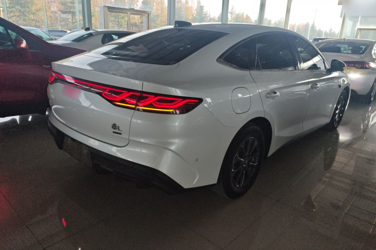 比亚迪 秦L 2025款 DM-i 智驾版 80KM领先型车身外观6005