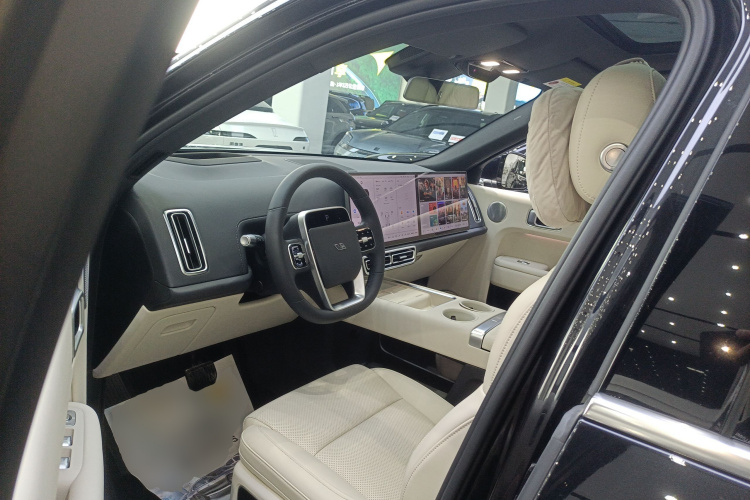 理想汽车 理想L8 2023款 Pro中控内饰7003
