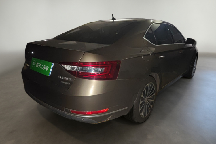 斯柯达 速派 2018款 TSI280 DSG舒适版 国V车身外观7