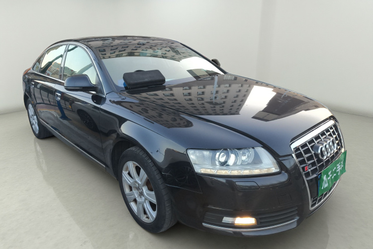 奥迪A6L 2011款 2.8 FSI 舒适型车身外观3