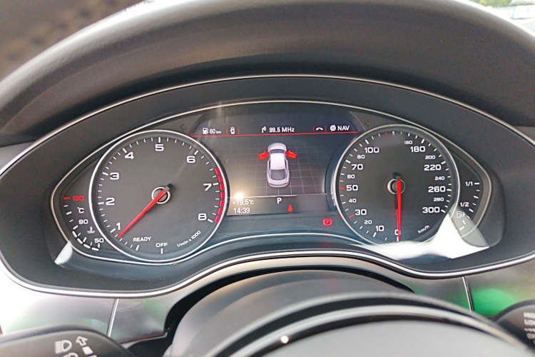 奥迪A7 2017款 35 TFSI 时尚型局部细节14