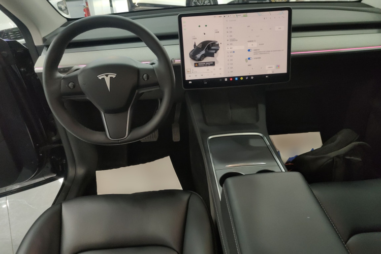 特斯拉 Model Y 2024款 后轮驱动版中控内饰12
