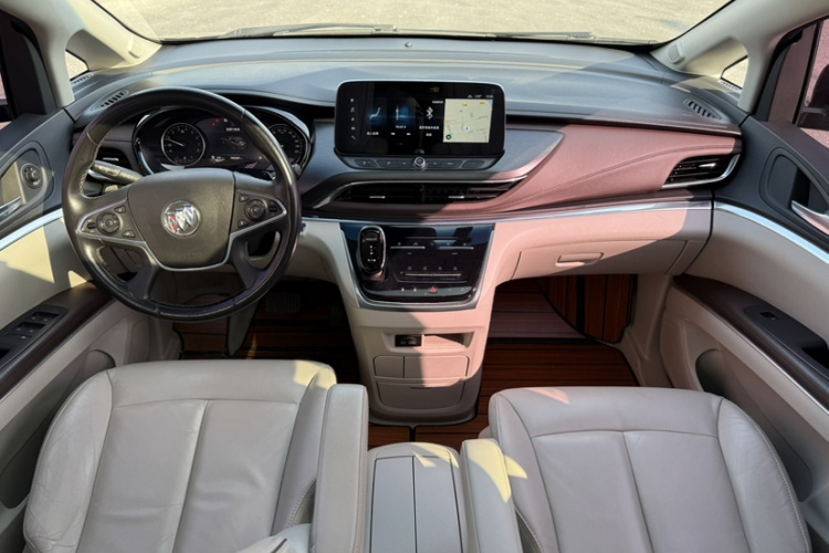 别克GL8 2020款 陆上公务舱 652T 尊贵型局部细节16