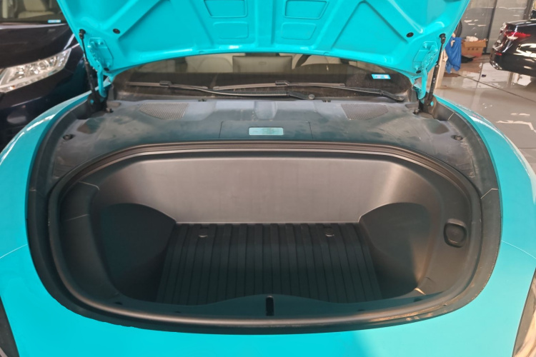 小米汽车 小米SU7 2024款 后驱长续航智驾版机舱底盘24