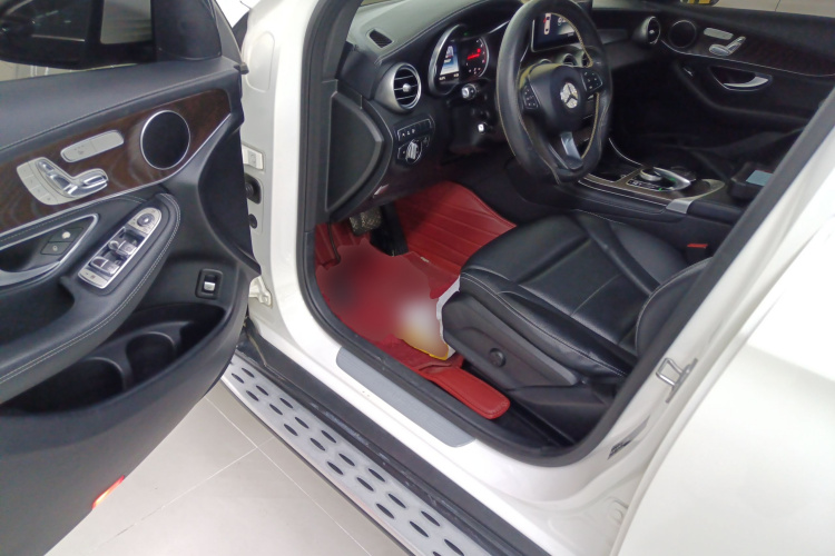 奔驰GLC 2017款 GLC 300 4MATIC 动感型中控内饰20