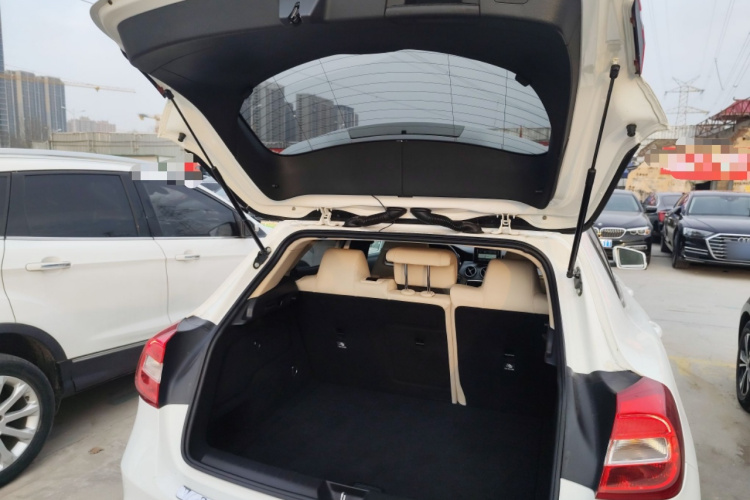 奔驰GLA 2015款 GLA 200 动感型机舱底盘23