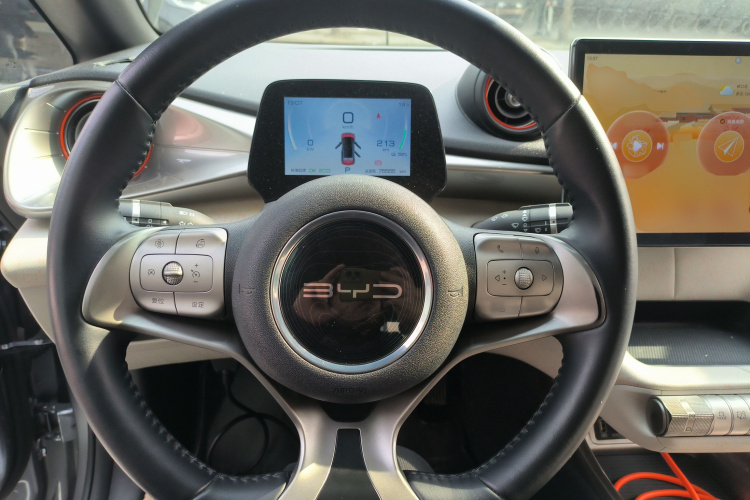 比亚迪 海豚 2021款 405km 时尚版中控内饰13