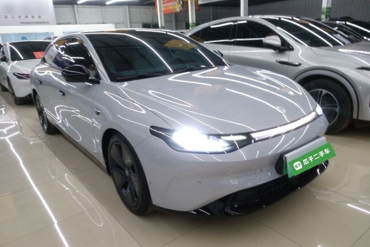 零跑汽车 零跑C01 2022款 后驱长续航版车身外观3