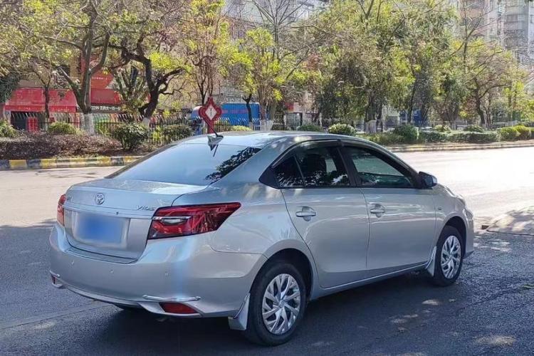 丰田 威驰 2022款 1.5L CVT创行CARE版车身外观6005