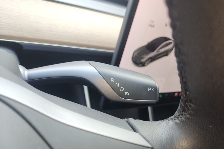 特斯拉 Model 3 2019款 标准续航后驱升级版局部细节18