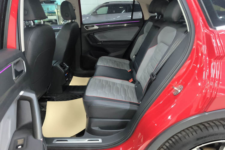 大众 途观X 2022款 330TSI 两驱尊崇旗舰版中控内饰7004