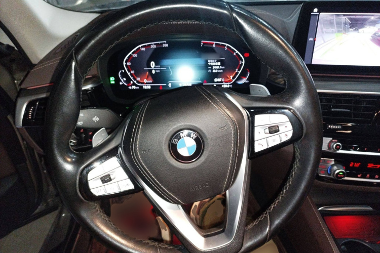 宝马5系 2021款 530Li 领先型 豪华套装局部细节13