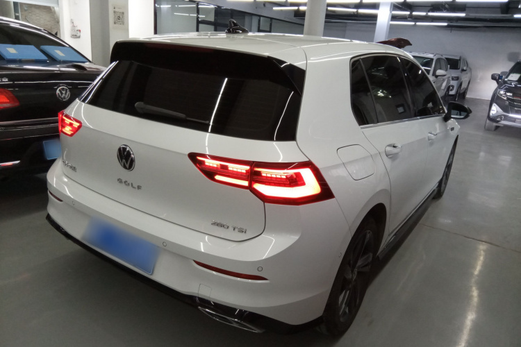 大众 高尔夫 2023款 改款 280TSI DSG R-Line Lite车身外观7