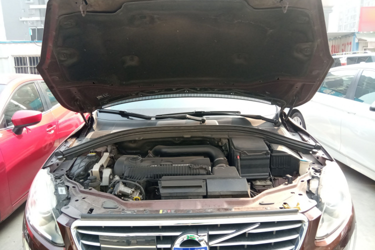 沃尔沃XC60 2015款 T5 AWD 智远版机舱底盘24