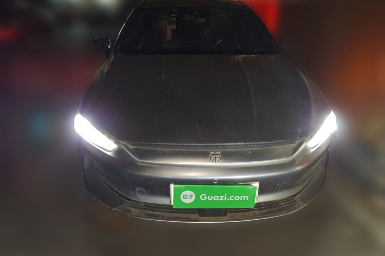 比亚迪 秦PLUS 2021款 EV 500KM 尊贵型车身外观2