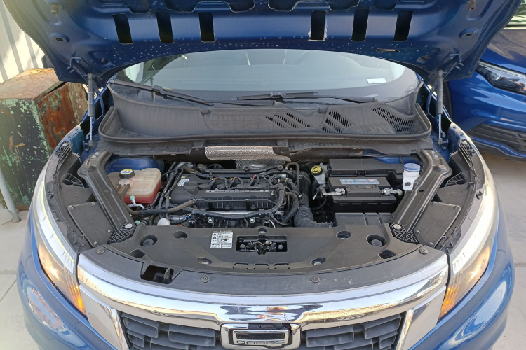 观致5 2018款 改款 1.6T 自动领先型机舱底盘24