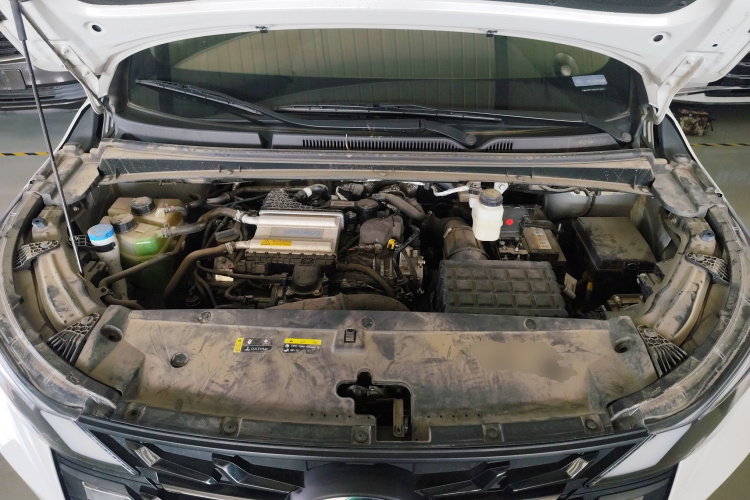 广汽传祺 传祺M6 2023款 PRO 270T DCT精英版机舱底盘24