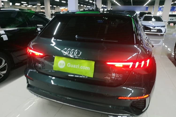 奥迪A3 2024款 Sportback 35 TFSI 时尚运动型车身外观6004