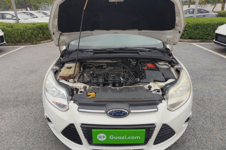 福特 福克斯 2012款 三厢 1.6L 自动风尚型机舱底盘24