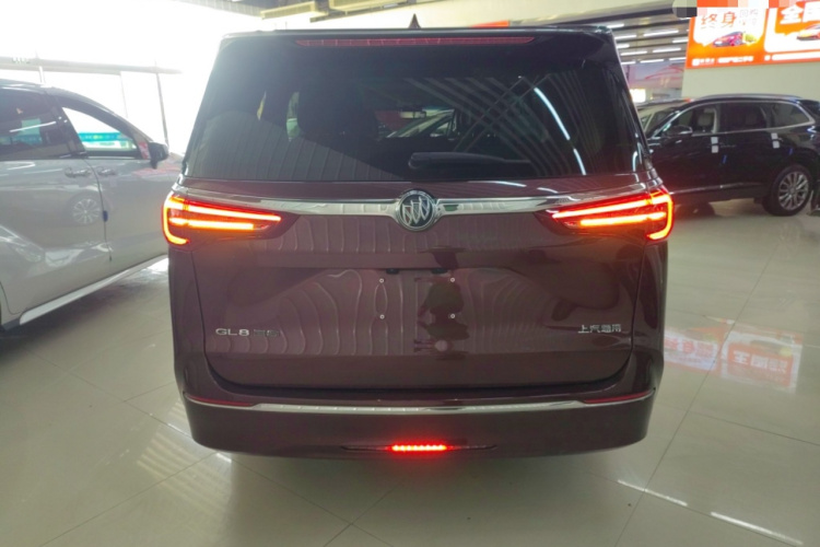 别克GL8 2022款 ES陆尊 653T 豪华型车身外观6