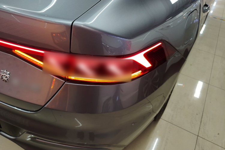 比亚迪 秦PLUS 2021款 EV 500KM 豪华型车身外观6006