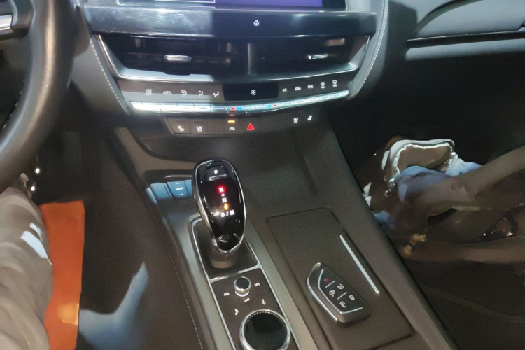 凯迪拉克CT5 2022款 28T 豪华型局部细节18