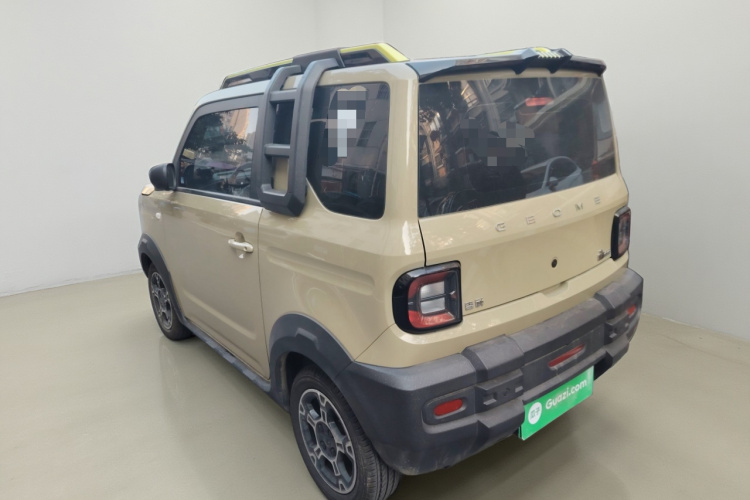 吉利银河 2025款 210km 熊猫骑士车身外观5