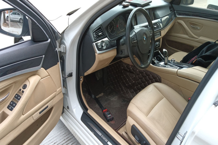 宝马5系 2014款 520Li 典雅型中控内饰7003