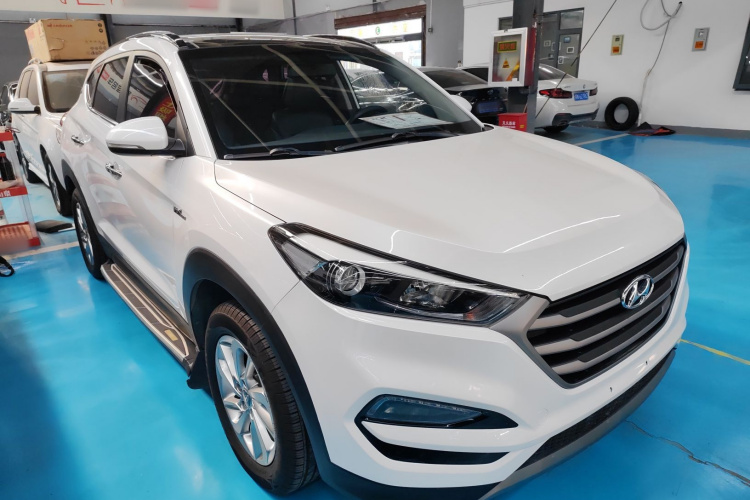 现代 途胜 2018款 1.6T 双离合两驱15周年特别版车身外观6002