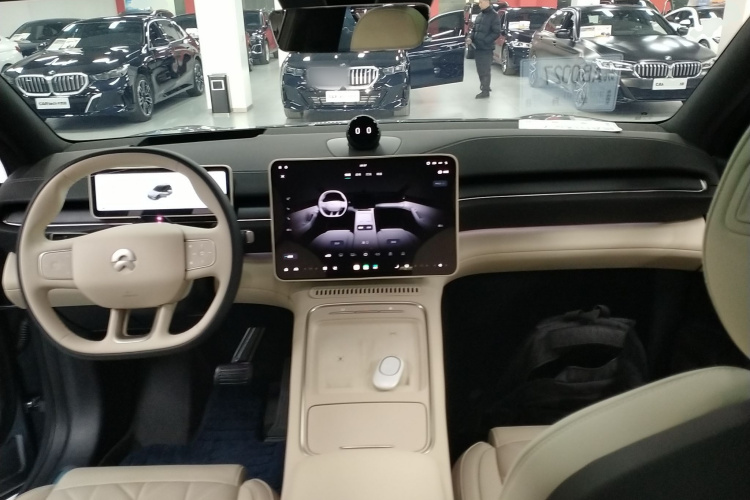 蔚来ES6 2025款 75kWh中控内饰12