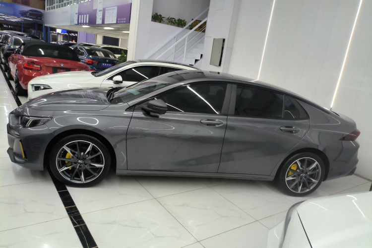 广汽传祺 影豹 2023款 270T DCT J16版车身外观6003