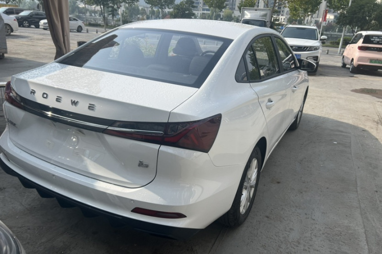 荣威i5 2026款 1.5L 手动舒享版车身外观6005