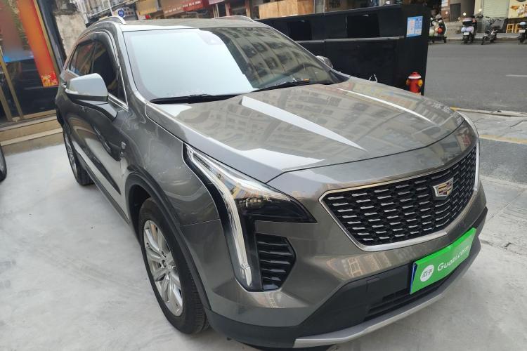 凯迪拉克XT4 2018款 28T 四驱领先型车身外观3