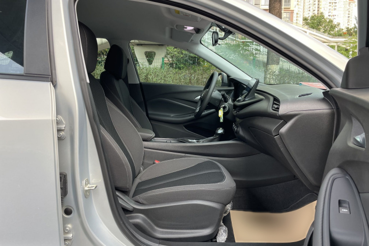 别克 威朗 2023款 Pro 乐逸版中控内饰7003