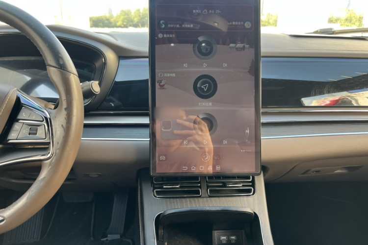 比亚迪 汉 2020款 DM 四驱性能版尊贵型局部细节16