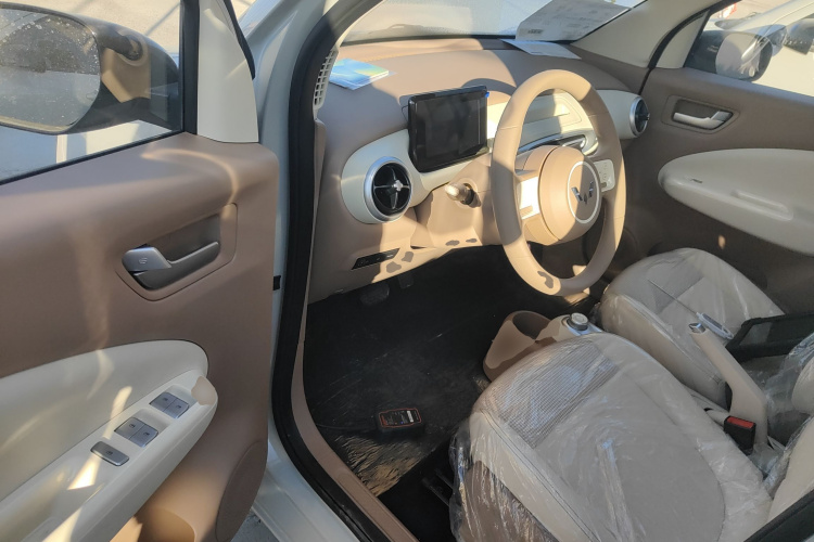 五菱汽车 宏光MINIEV 2025款 四门版 进阶款中控内饰20