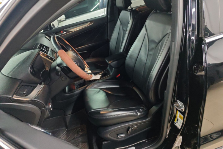 林肯MKC 2017款 2.0T 两驱尊享版局部细节19