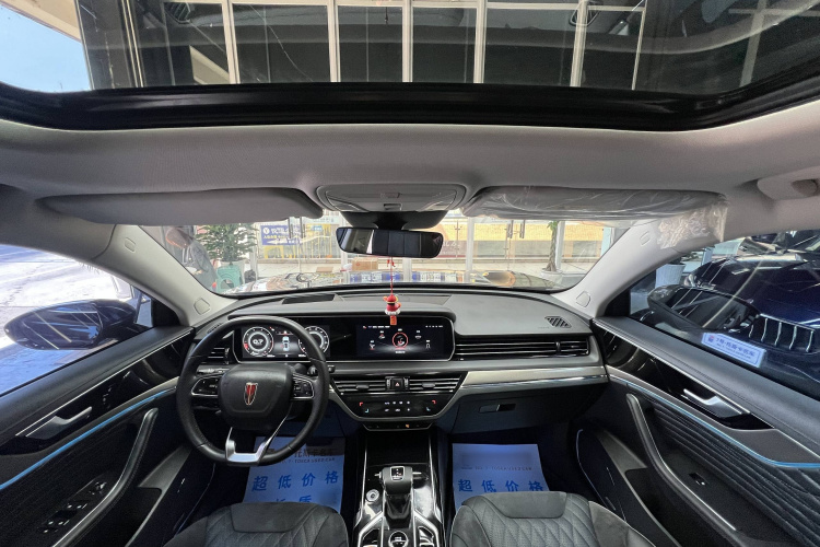 红旗HS5 2022款 改款 2.0T 智联旗享版中控内饰7003