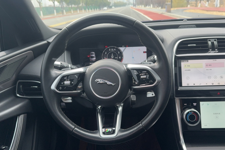 捷豹XEL 2020款 2.0T 200PS R-DYNAMIC S进取运动版局部细节13