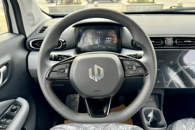 零跑汽车 零跑T03 2025款 310舒享版局部细节13