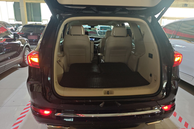 别克 昂科旗 2022款 652T 四驱Avenir艾维亚 6座机舱底盘23