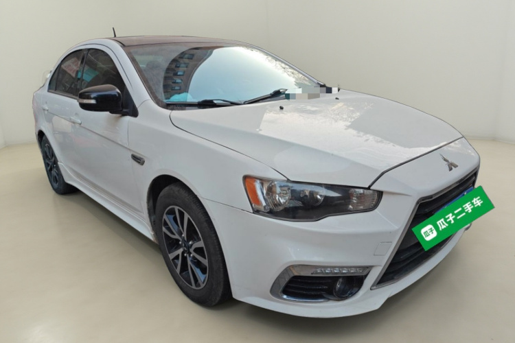 三菱 翼神 2016款 1.8L 手动黑白复刻版车身外观3