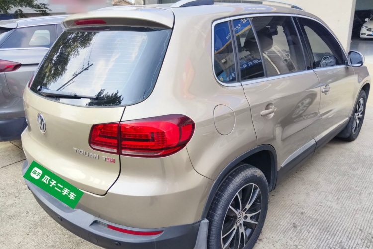 大众 途观 2015款 1.8TSI 自动两驱豪华型车身外观6005