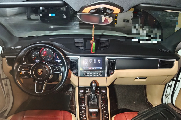 保时捷 2017款  Macan 2.0T中控内饰12