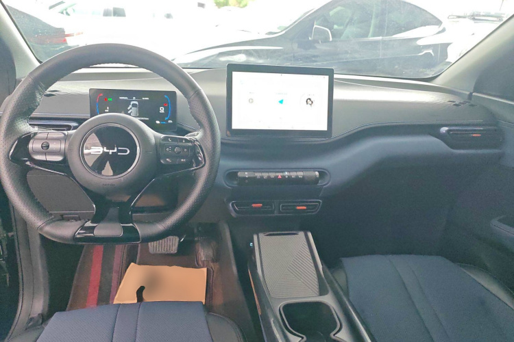 比亚迪 海鸥 2024款 荣耀版 305km 活力版中控内饰7002