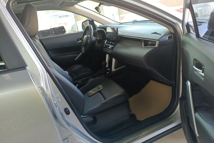 丰田 锋兰达 2023款 2.0L 智能电混双擎 豪华版局部细节41