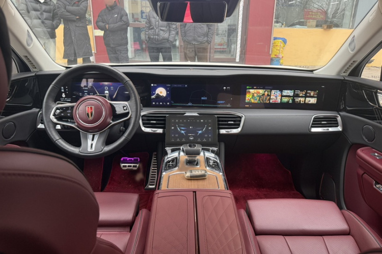 红旗E-HS9 2021款 510km 旗畅版 六座中控内饰7001